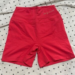 GS Whitney Simmons fuchsia shorts